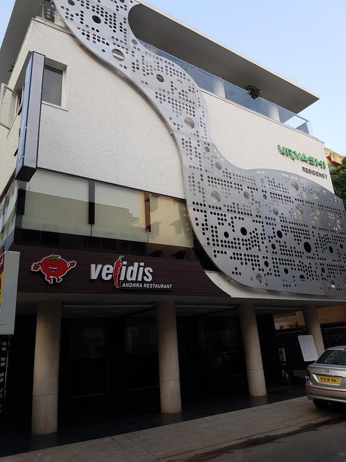 Hotel Urvashi Residency Madrás Exterior foto